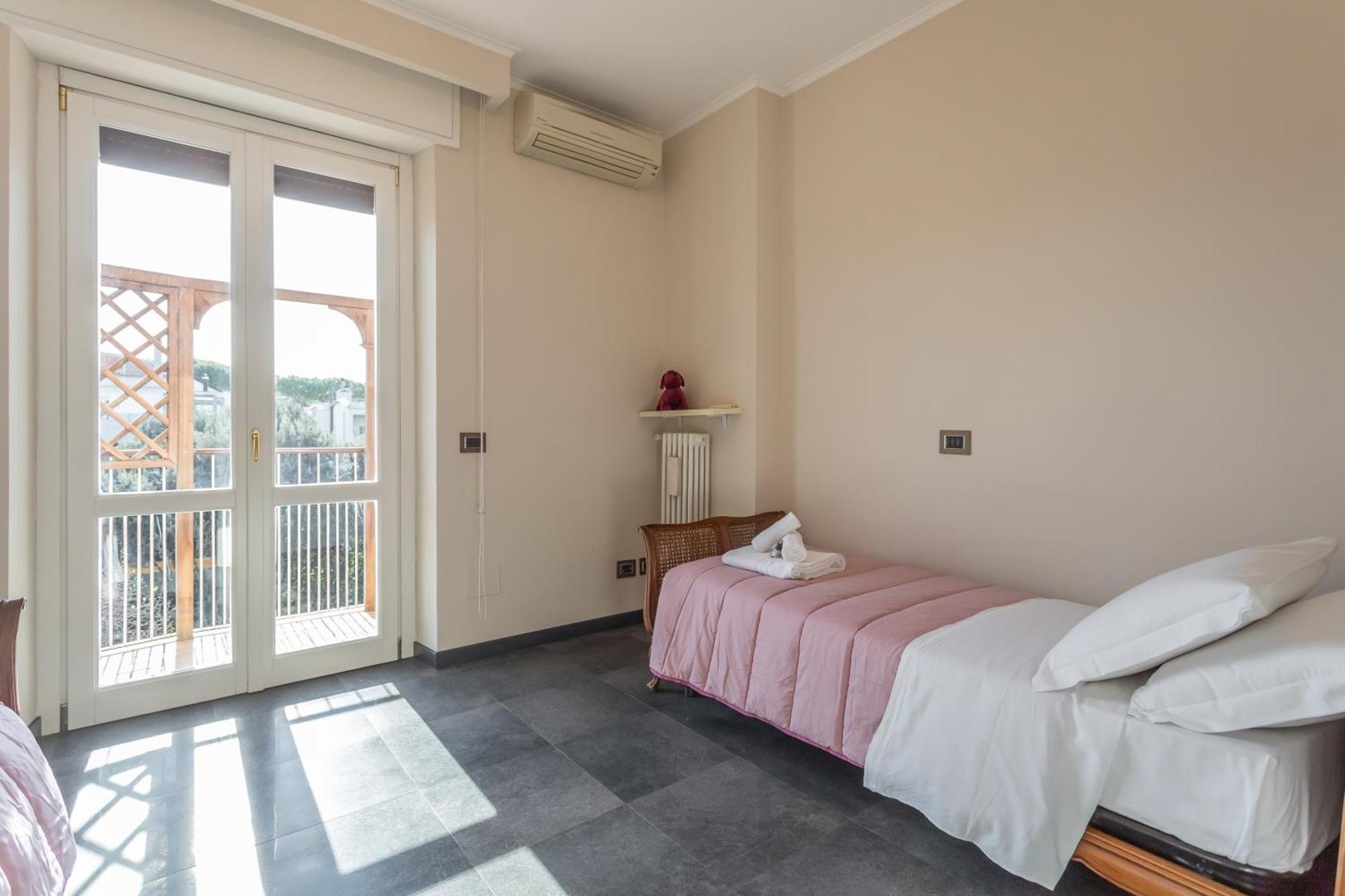 Monteverde 2bdr Penthouse Rome